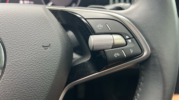 Used Skoda Superb 2025 for sale - 75625306: Photo 61