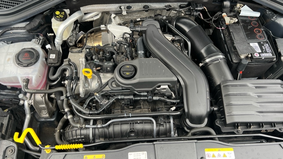 Used Volkswagen T-Roc 2023 for sale - 76872196: Photo 16