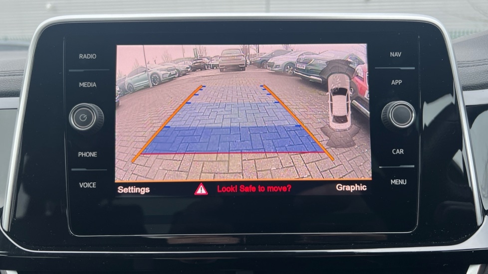 Used Volkswagen T-Roc 2023 for sale - 76872196: Photo 26