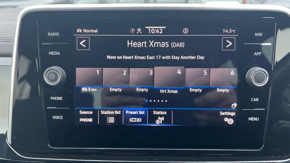 Used Volkswagen T-Roc 2023 for sale - 76872196: Photo 33