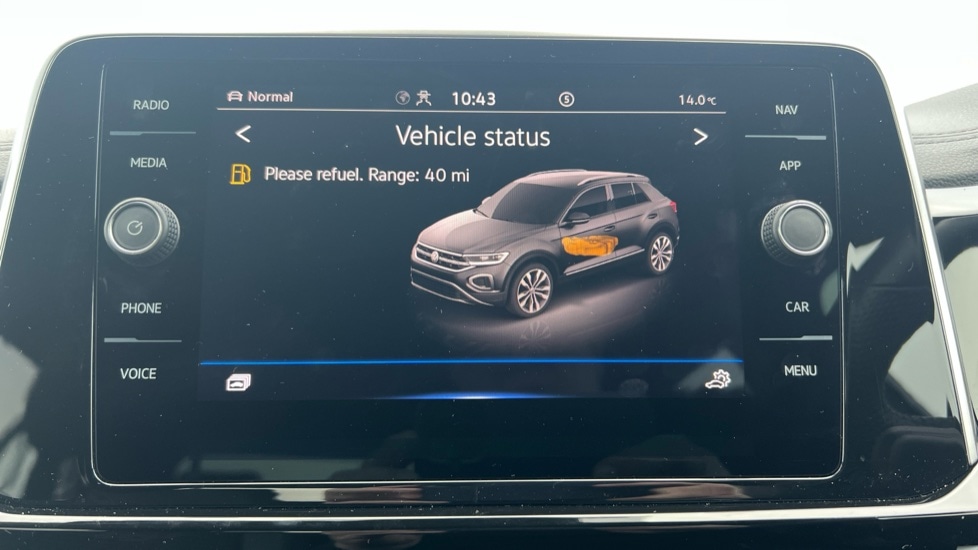 Used Volkswagen T-Roc 2023 for sale - 76872196: Photo 35