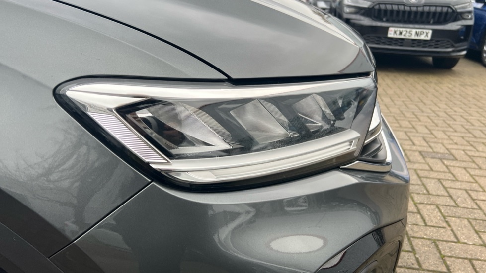 Used Volkswagen T-Roc 2023 for sale - 76872196: Photo 51