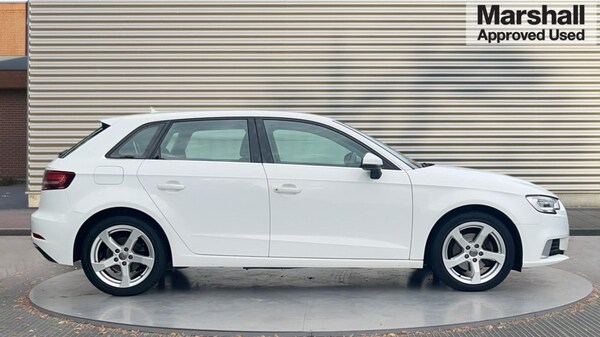 Used Audi A3 2018 for sale - 76117004: Photo 2