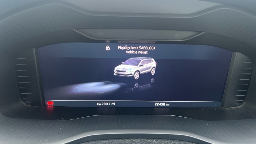 Used Skoda Karoq 2022 for sale - 76872389: Photo 14