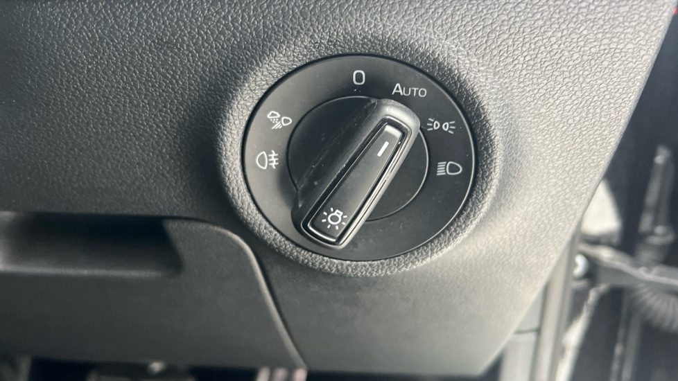 Used Skoda Karoq 2022 for sale - 76872389: Photo 42