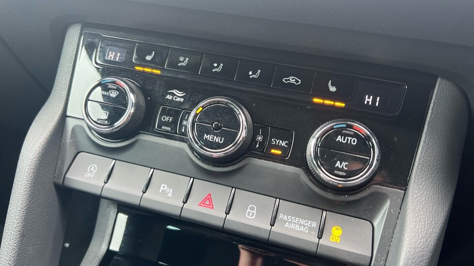 Used Skoda Karoq 2022 for sale - 76872389: Photo 68