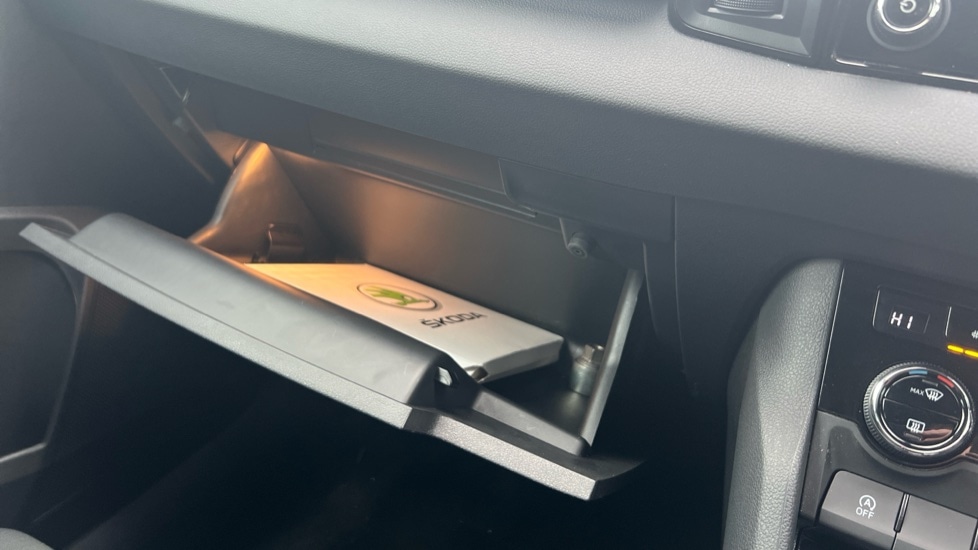 Used Skoda Karoq 2022 for sale - 76872389: Photo 72