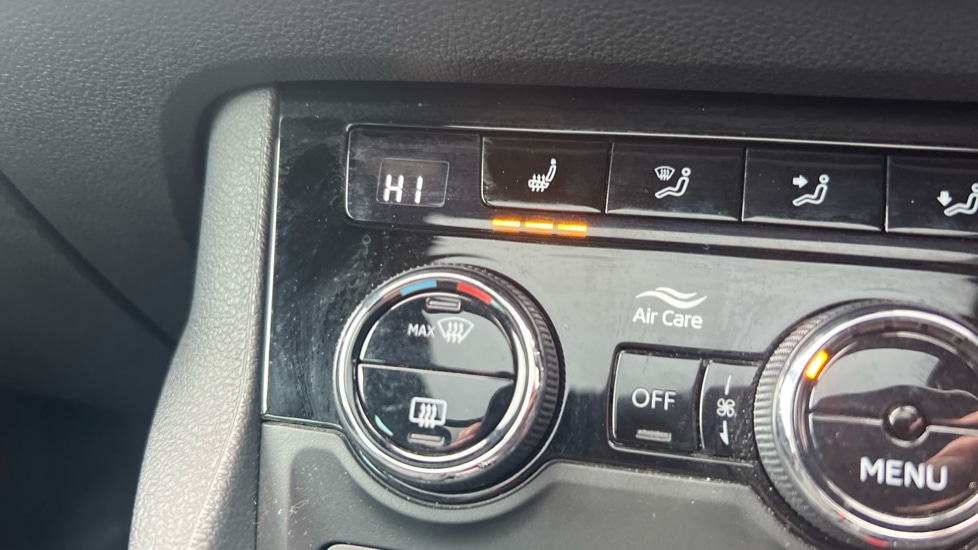 Used Skoda Karoq 2022 for sale - 76872389: Photo 77