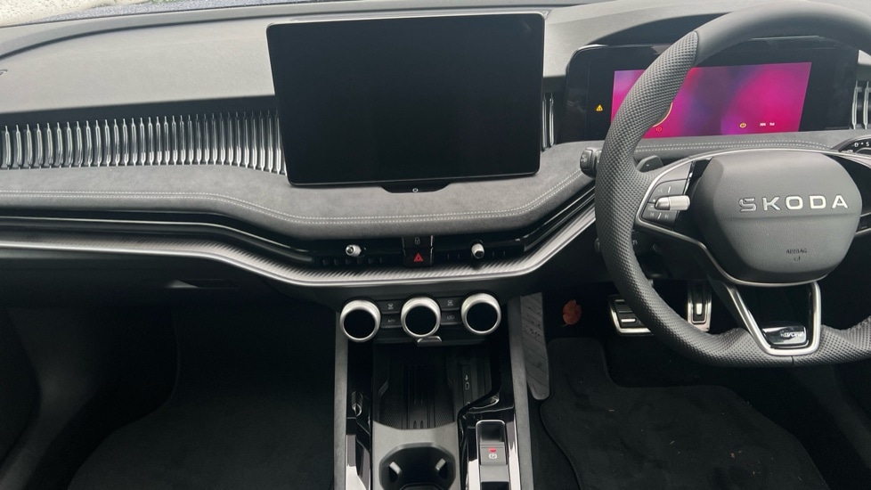 Used Skoda Superb 2025 for sale - 76350996: Photo 13