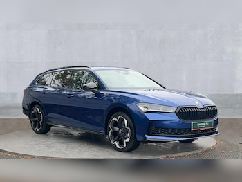 Used Skoda Superb 2025 for sale - 76350996: Photo