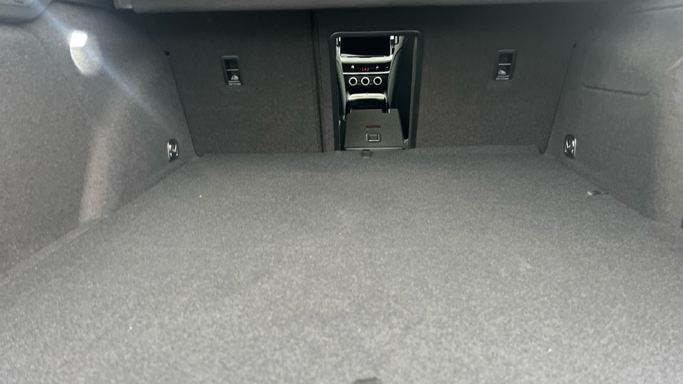 Used Skoda Superb 2025 for sale - 76350996: Photo 33
