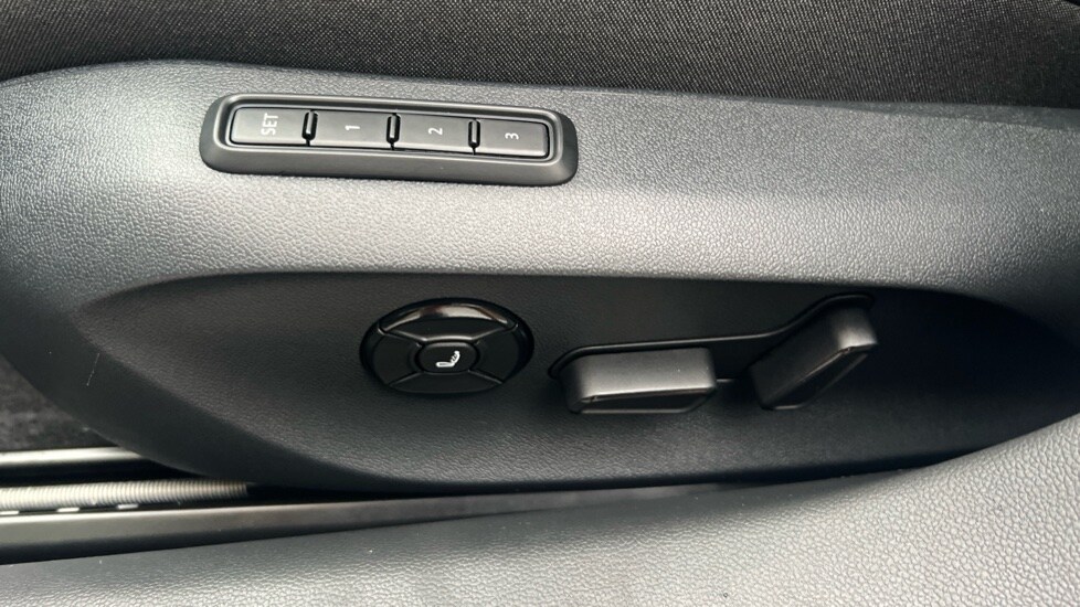 Used Skoda Superb 2025 for sale - 76350996: Photo 40