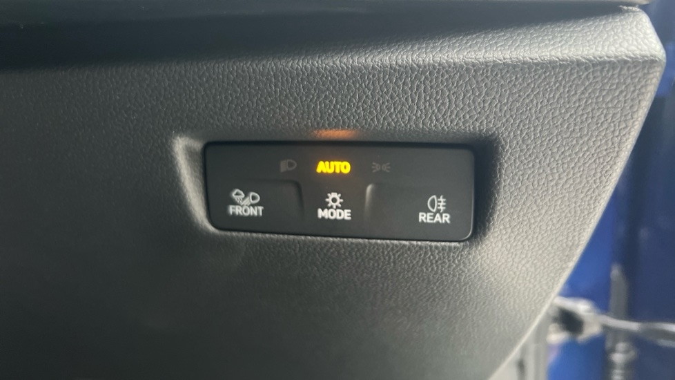 Used Skoda Superb 2025 for sale - 76350996: Photo 44
