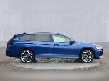 Used Skoda Superb 2025 for sale - 76350996: Photo
