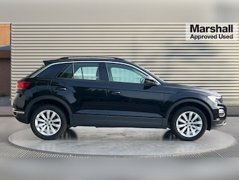 Used Volkswagen T-Roc 2018 for sale - 75751327: Photo