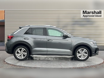 Used Volkswagen T-Roc 2023 for sale - 76709470: Photo