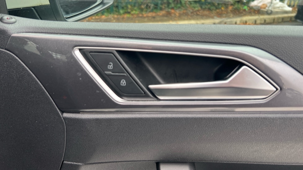 Used Volkswagen Polo 2022 for sale - 76966595: Photo 46