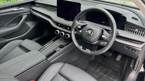 Used Skoda Superb 2024 for sale - 75625374: Photo 6