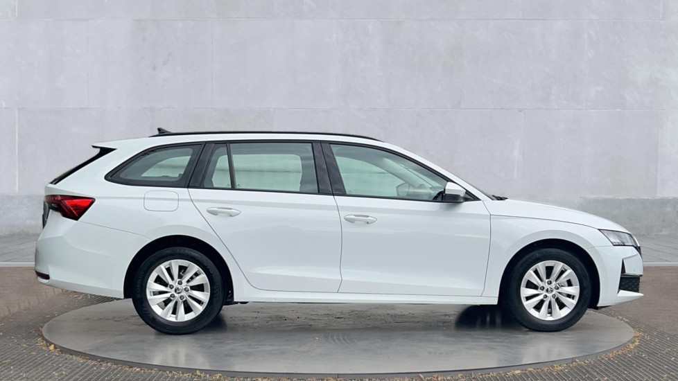 Used Skoda Octavia 2024 for sale - 76869549: Photo 4