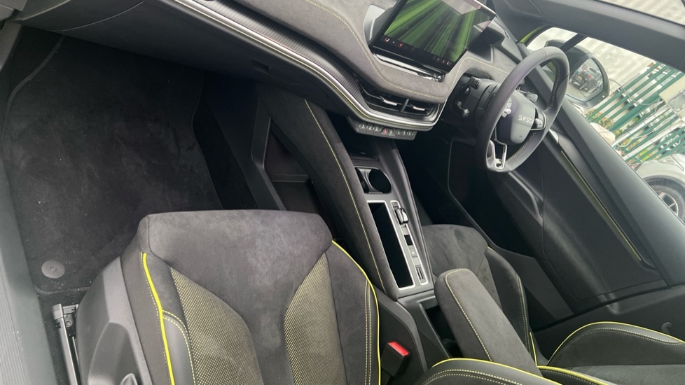 Used Skoda Elroq 2025 for sale - 76881845: Photo 2