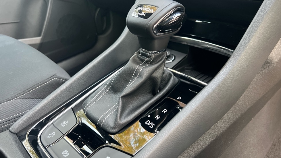 Used Skoda Karoq 2025 for sale - 76871592: Photo 47