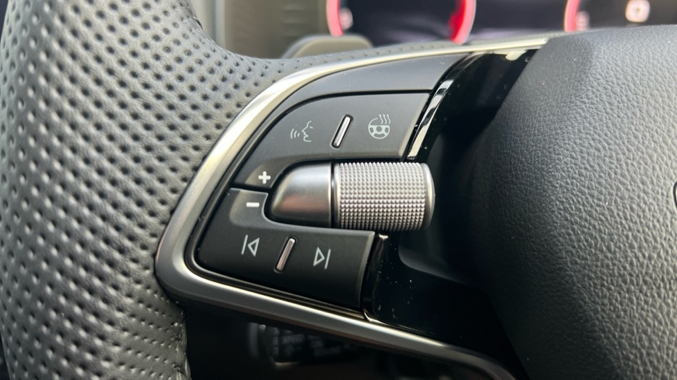 Used Skoda Karoq 2025 for sale - 76871592: Photo 64