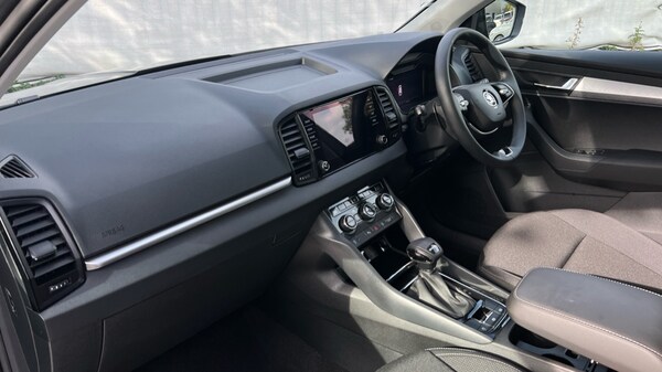 Used Skoda Karoq 2025 for sale - 76168567: Photo 2