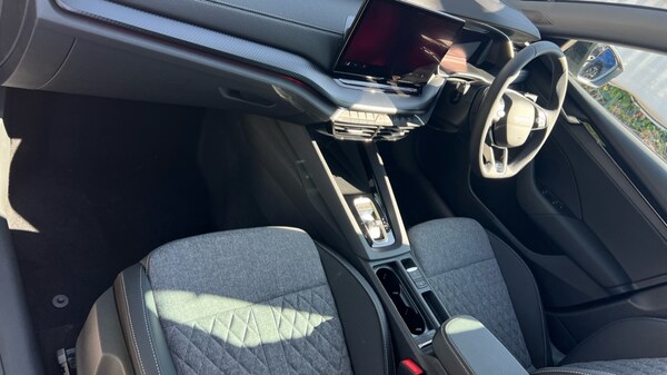 Used Skoda Octavia 2025 for sale - 75467387: Photo 2