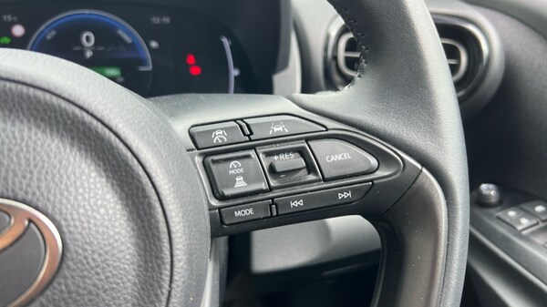 Used Toyota Yaris Cross 2024 for sale - 75641219: Photo 22