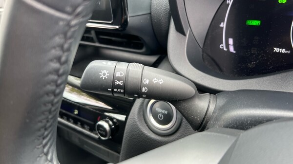 Used Toyota Yaris Cross 2024 for sale - 75641219: Photo 25