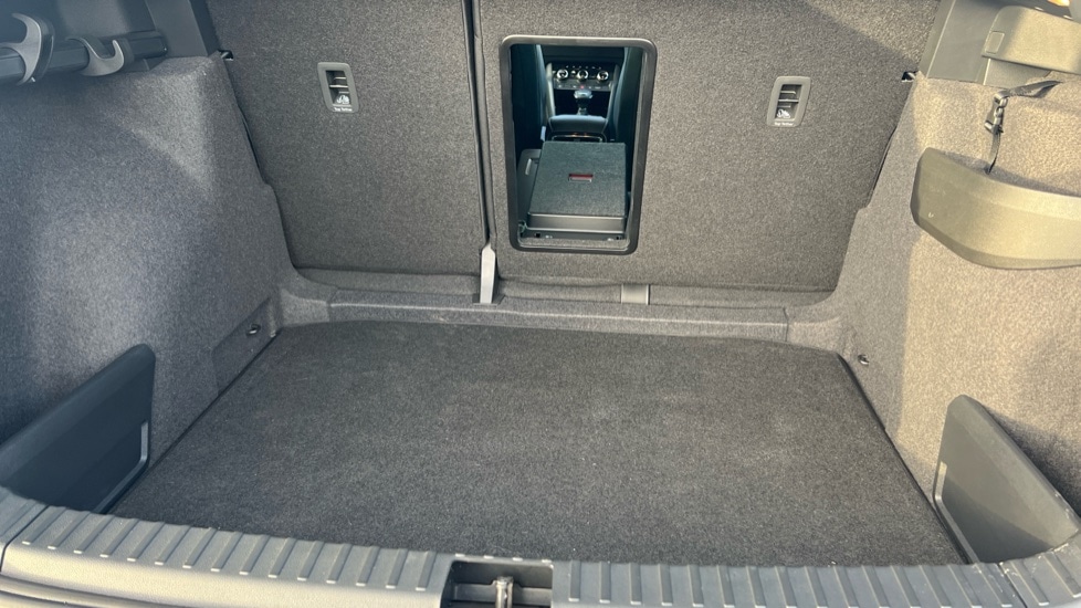 Used Skoda Karoq 2024 for sale - 76874139: Photo 32