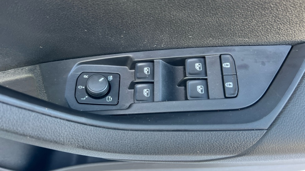 Used Skoda Karoq 2024 for sale - 76874139: Photo 40