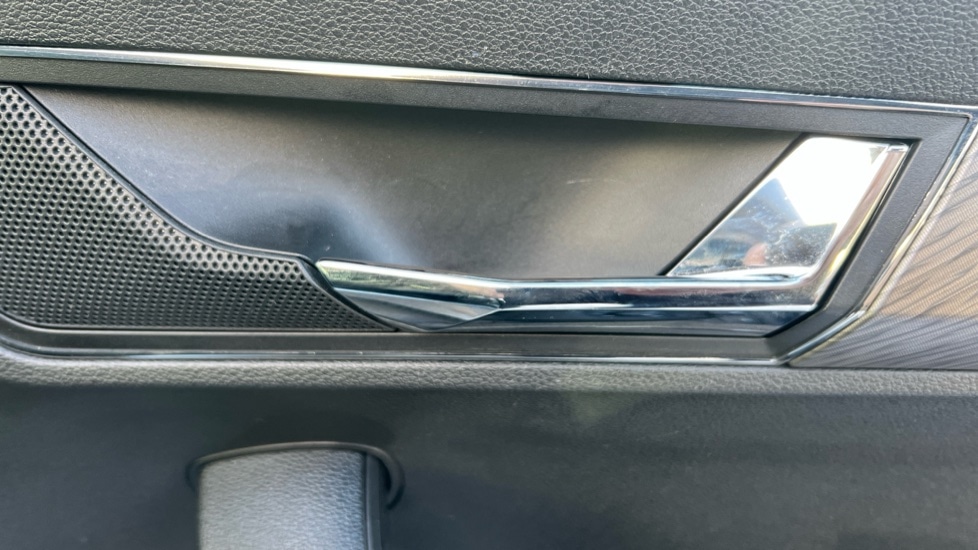 Used Skoda Karoq 2024 for sale - 76874139: Photo 41