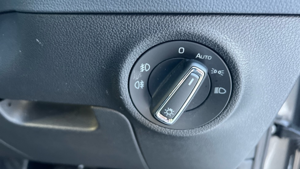 Used Skoda Karoq 2024 for sale - 76874139: Photo 42