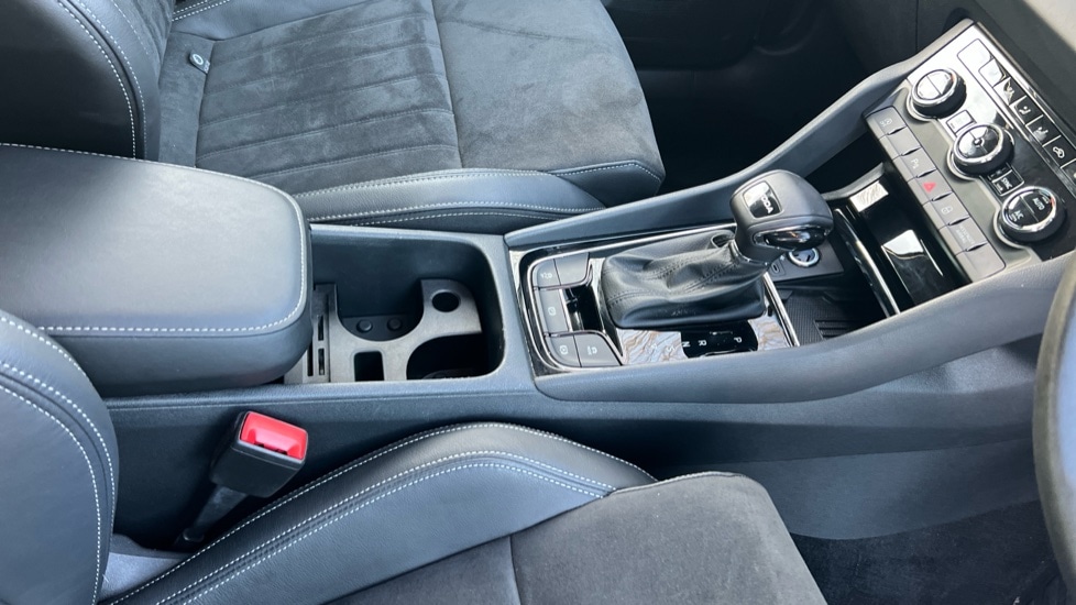 Used Skoda Karoq 2024 for sale - 76874139: Photo 45