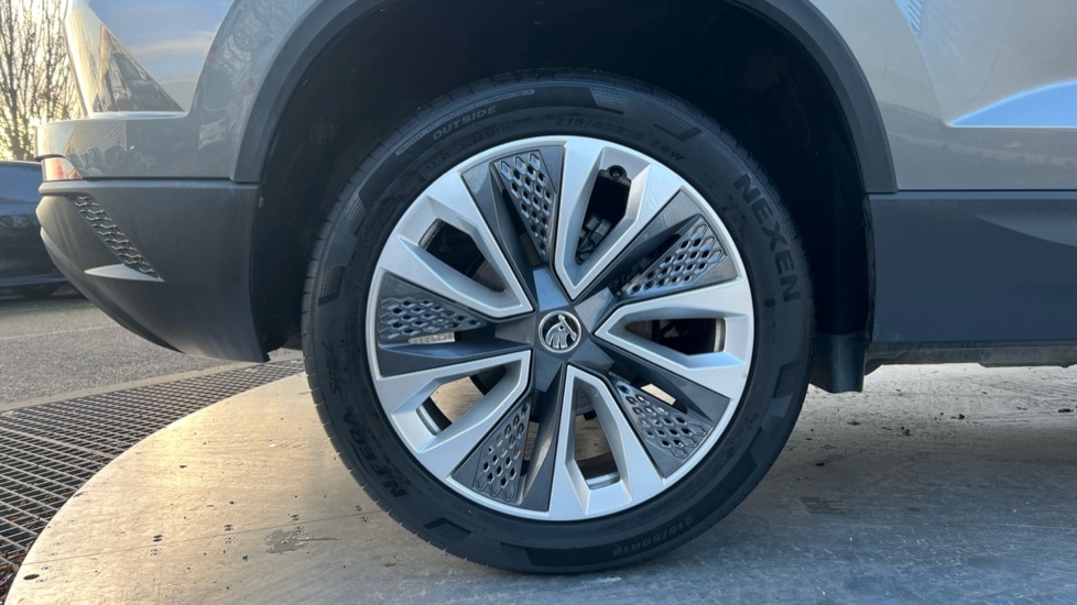 Used Skoda Karoq 2024 for sale - 76874139: Photo 5