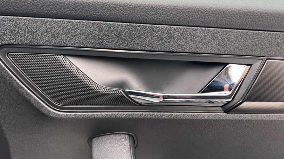 Used Skoda Karoq 2025 for sale - 76871602: Photo 41