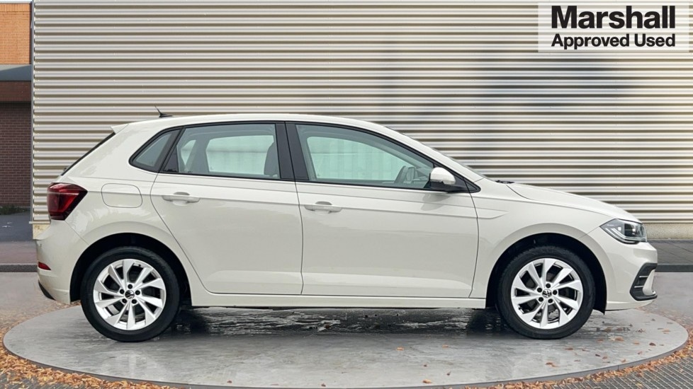 Used Volkswagen Polo 2022 for sale - 76869991: Photo 2