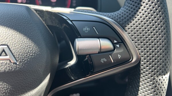 Used Skoda Karoq 2025 for sale - 75625258: Photo 61
