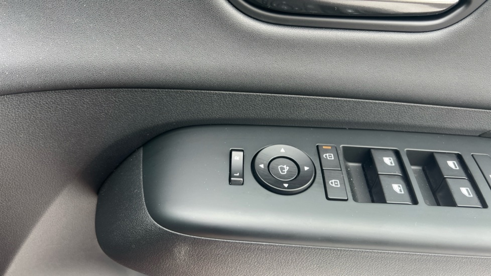 Used Hyundai KONA 2025 for sale - 76008202: Photo 71