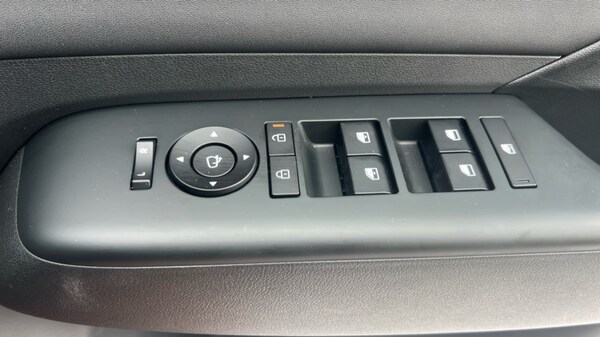 Used Hyundai KONA 2025 for sale - 76008202: Photo 72