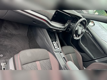 Used Skoda Octavia 2023 for sale - 76217310: Photo 2