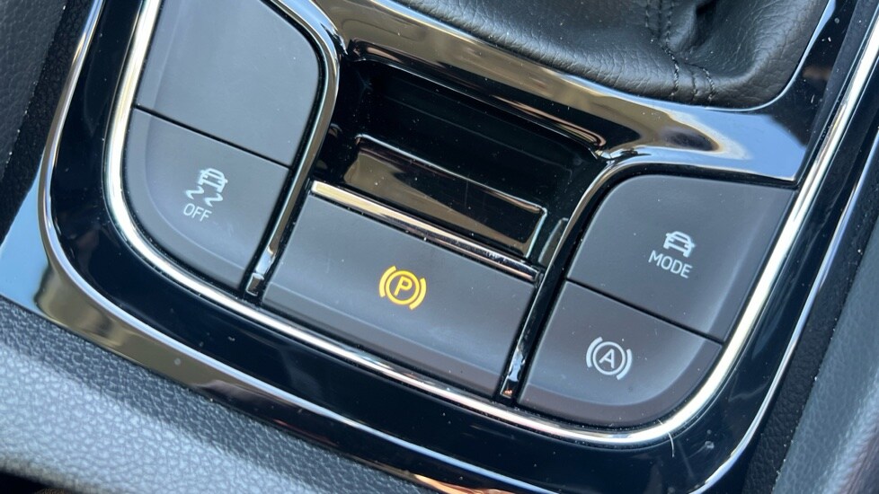 Used Skoda Karoq 2024 for sale - 76014898: Photo 76