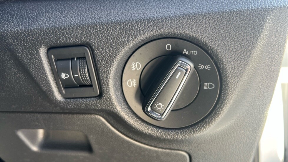 Used Skoda Kamiq 2025 for sale - 76874042: Photo 38