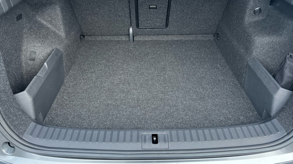 Used Skoda Enyaq 2025 for sale - 76873272: Photo 16