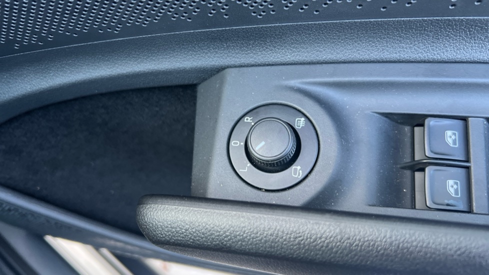 Used Skoda Enyaq 2025 for sale - 76873272: Photo 80