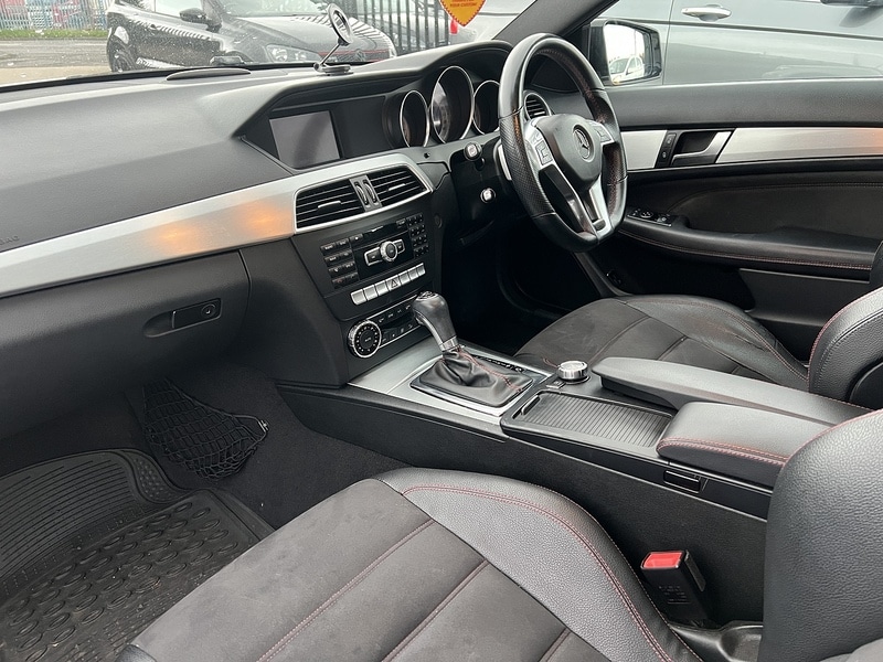 Used Mercedes-Benz C Class 2013 for sale - 77114231: Photo 16