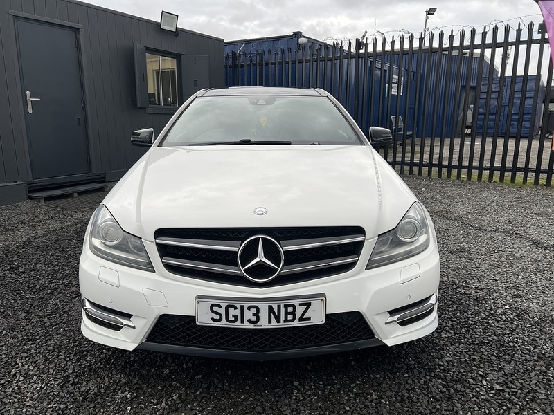 Used Mercedes-Benz C Class 2013 for sale - 77114231: Photo 2