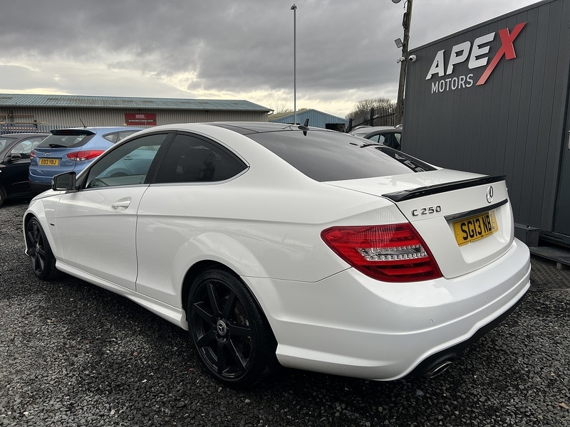 Used Mercedes-Benz C Class 2013 for sale - 77114231: Photo 8