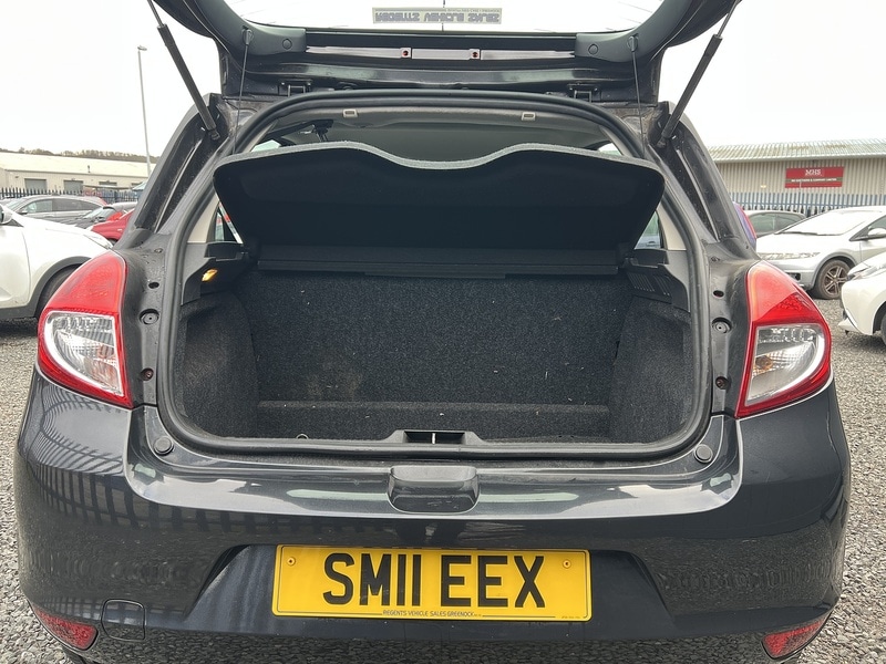 Used Renault Clio 2011 for sale - 77805767: Photo 12